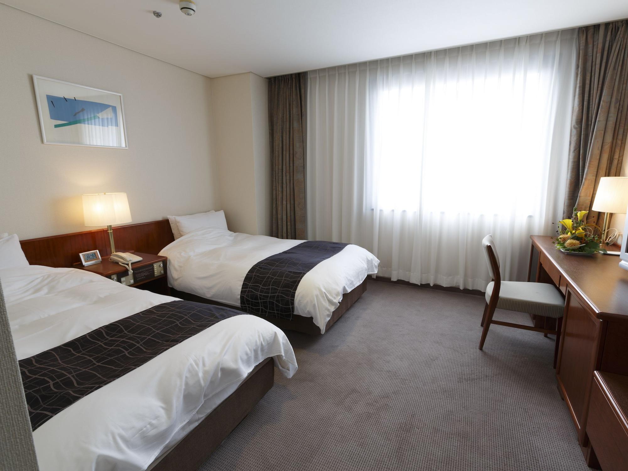 Hotel Pearl Garden Takamatsu Exteriör bild