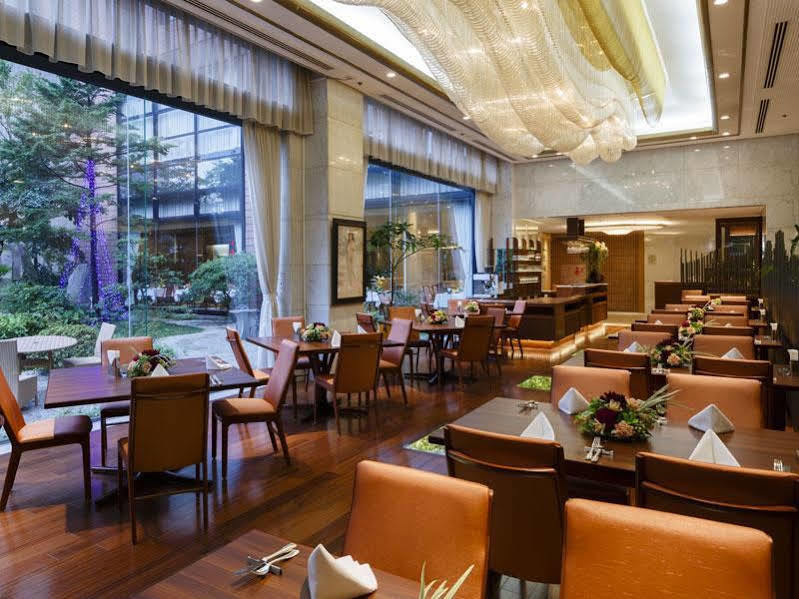 Hotel Pearl Garden Takamatsu Exteriör bild