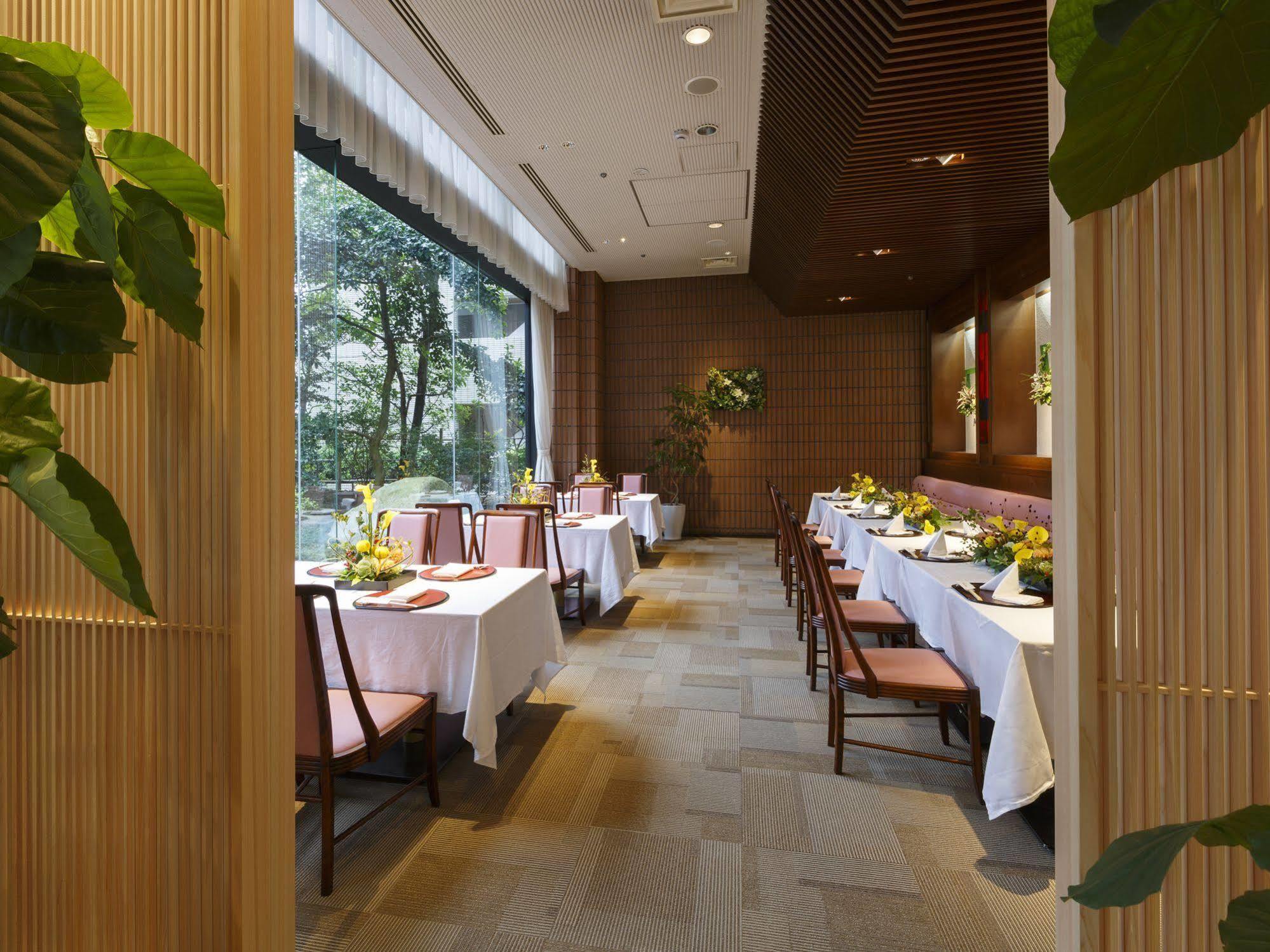 Hotel Pearl Garden Takamatsu Exteriör bild