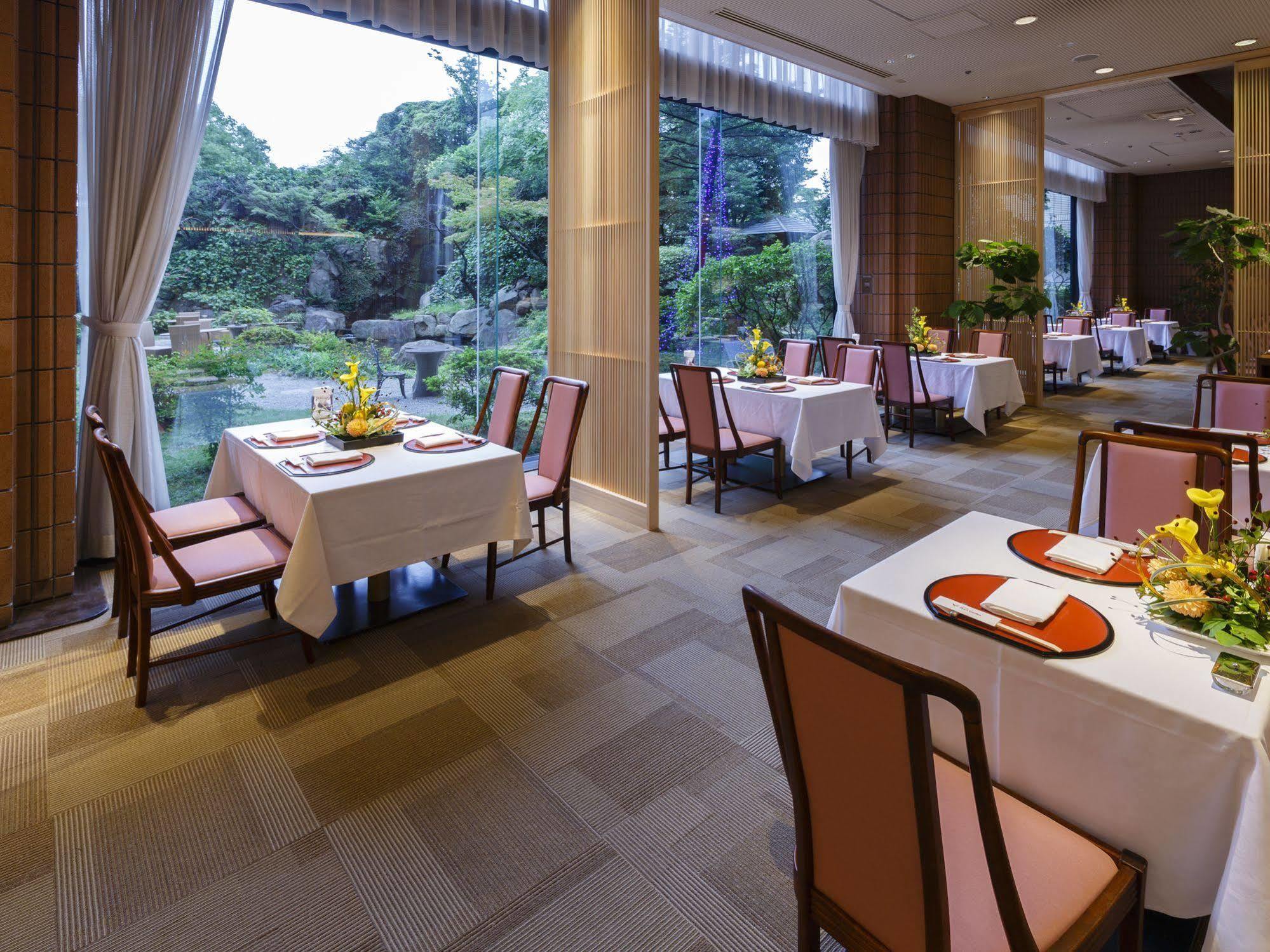 Hotel Pearl Garden Takamatsu Exteriör bild