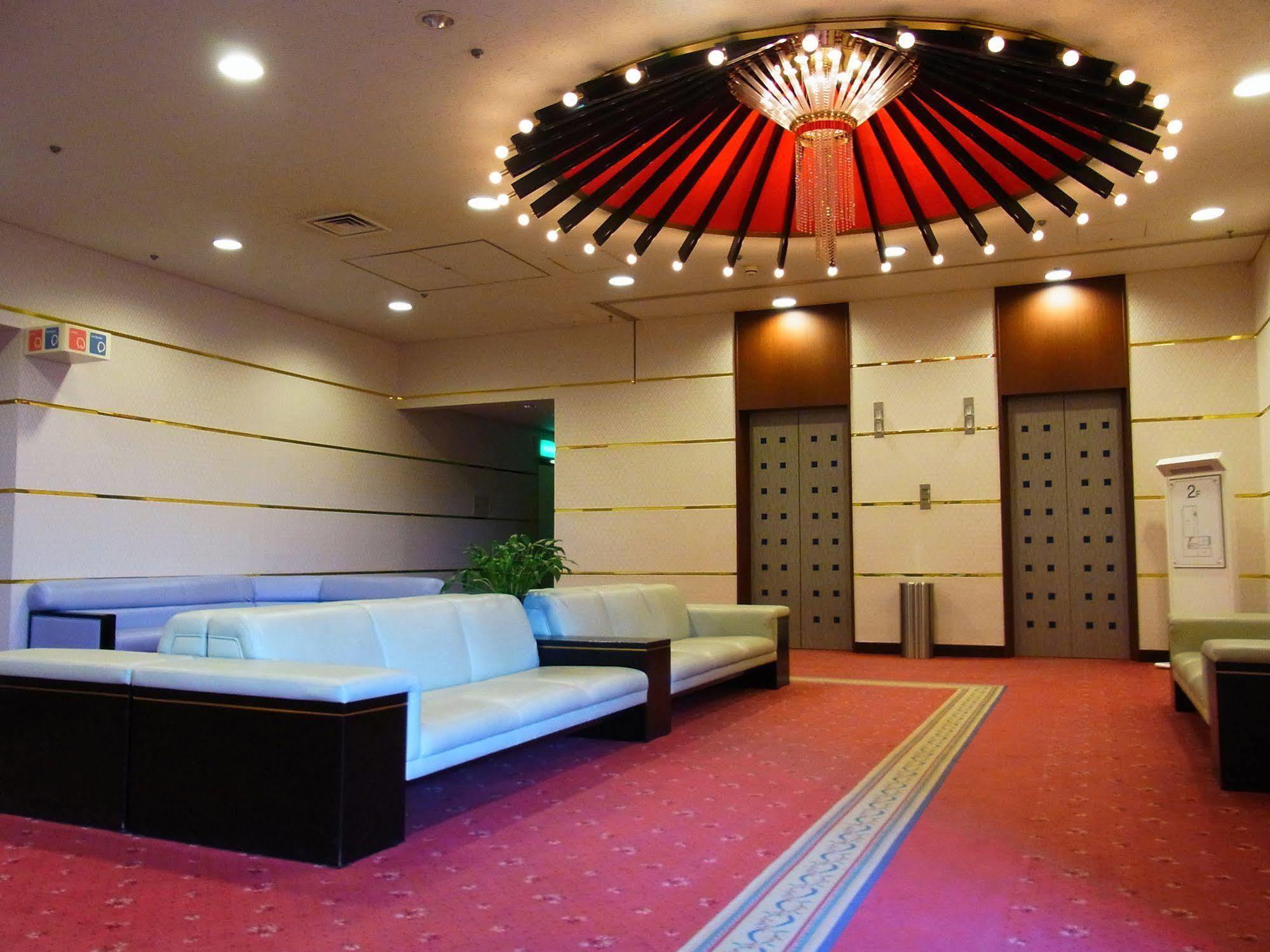 Hotel Pearl Garden Takamatsu Exteriör bild