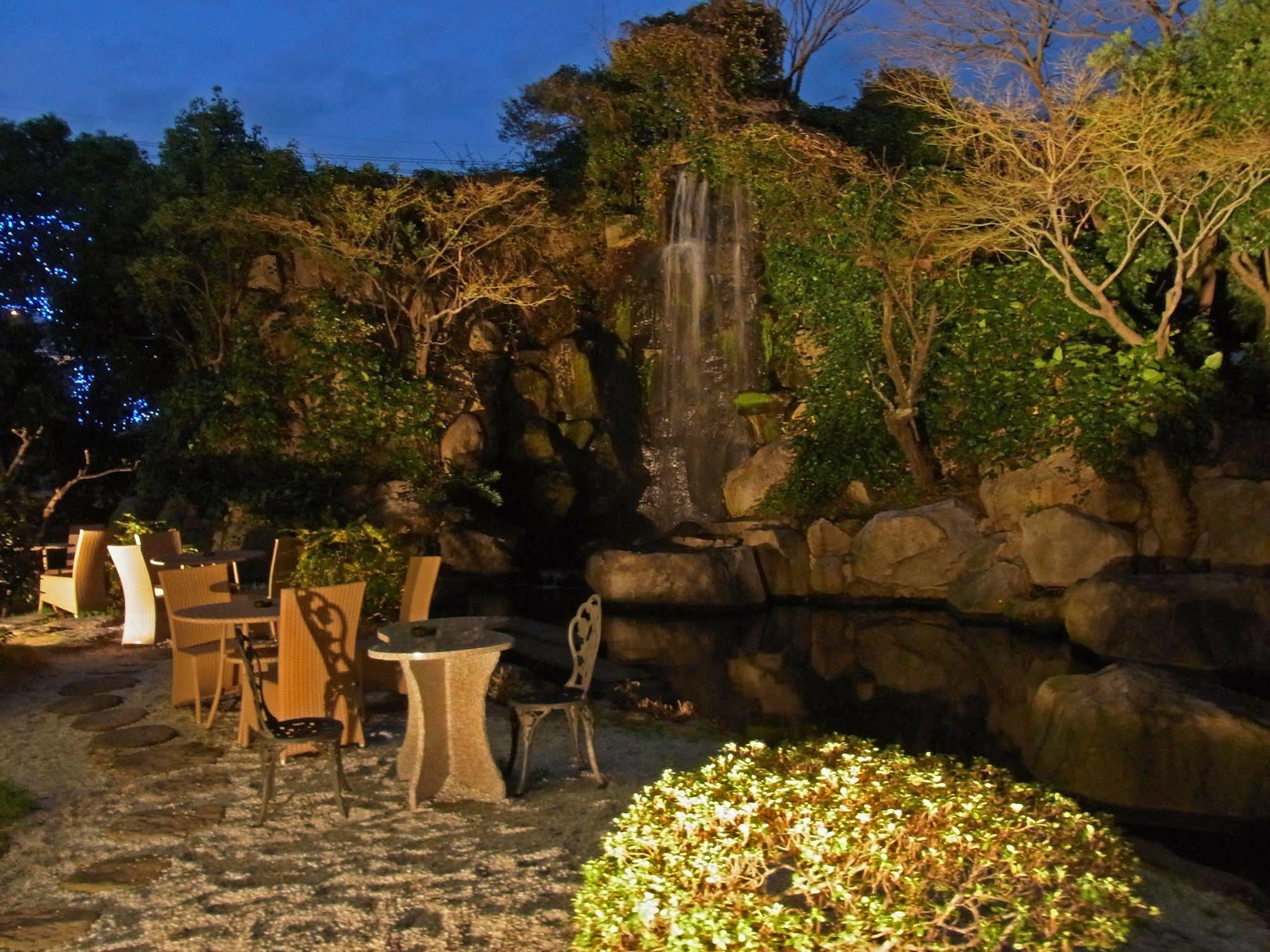 Hotel Pearl Garden Takamatsu Exteriör bild